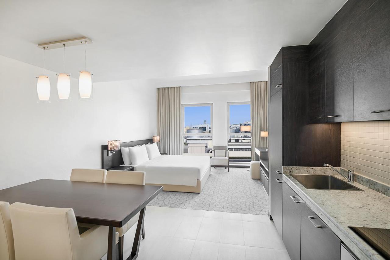 Hyatt Place Dubai Jumeirah Residences Exterior photo