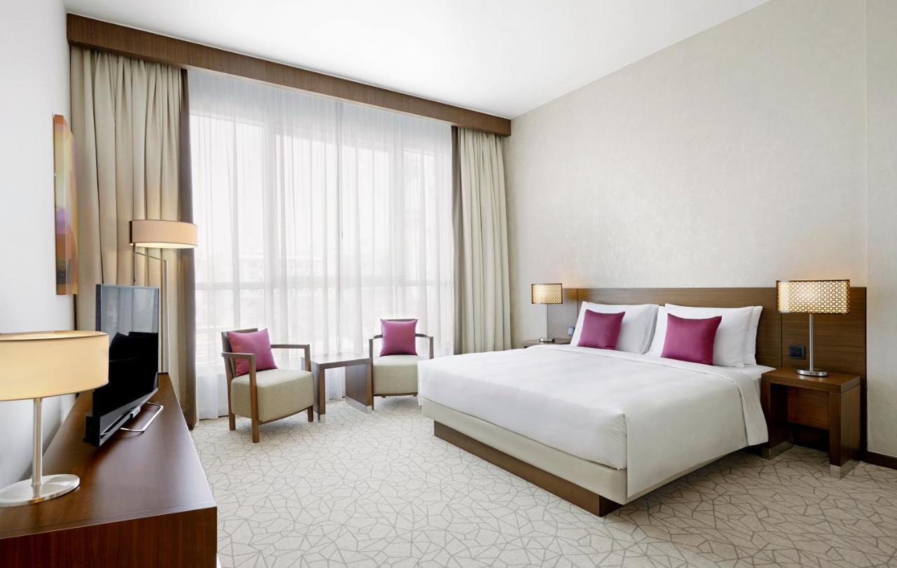Hyatt Place Dubai Jumeirah Residences Exterior photo